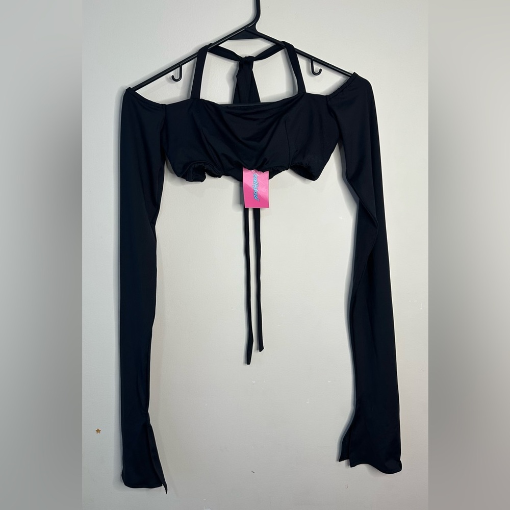 Edikted Black Long Sleeve Off The Shoulder Halter Crop Top Size Small NWT